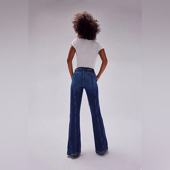 We the Free - Free People - CRVY Mona Flare Jeans - Picture 6 of 16